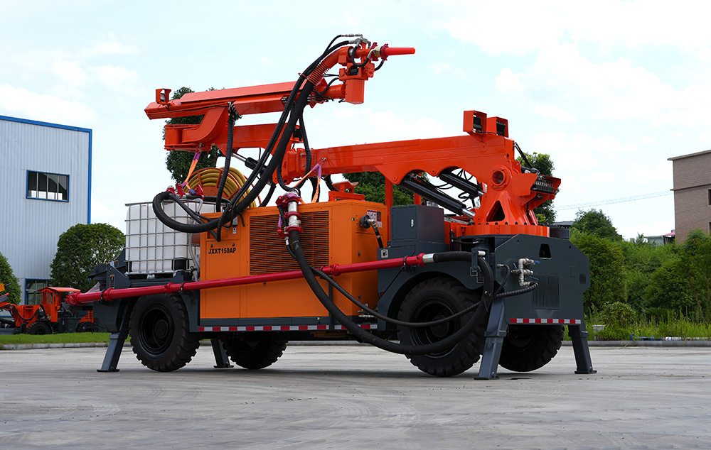 工程橋式濕噴臺(tái)車