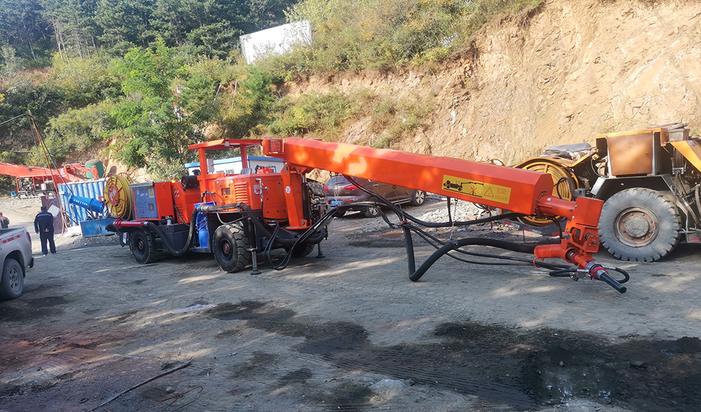 HP4礦用混凝土噴射車